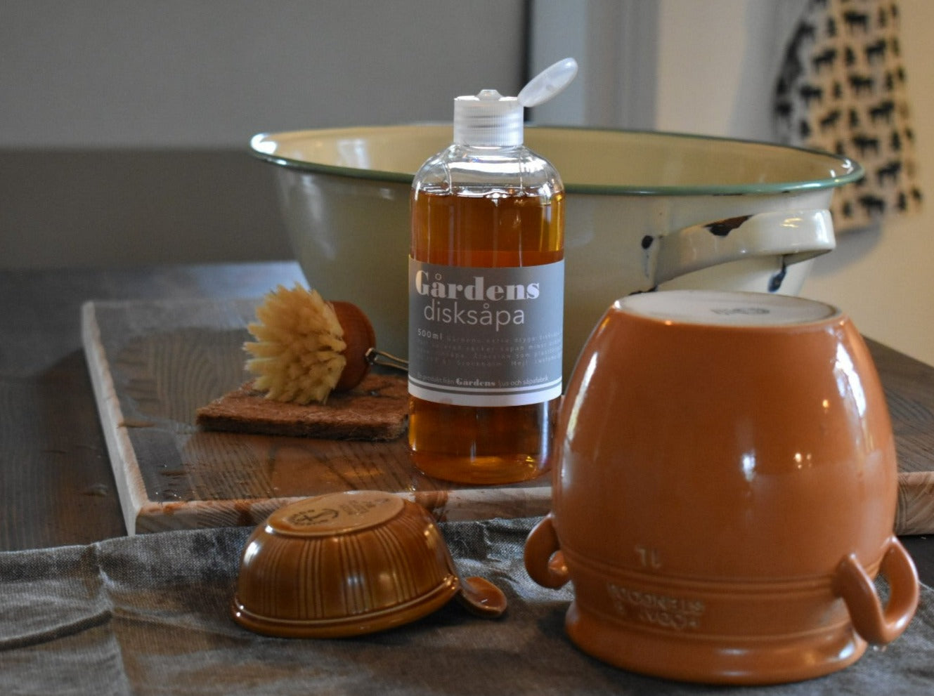 3st Gårdens dryga Disksåpa samt 3st praktiska och miljösmarta tillbehör från Frida Nature Line.